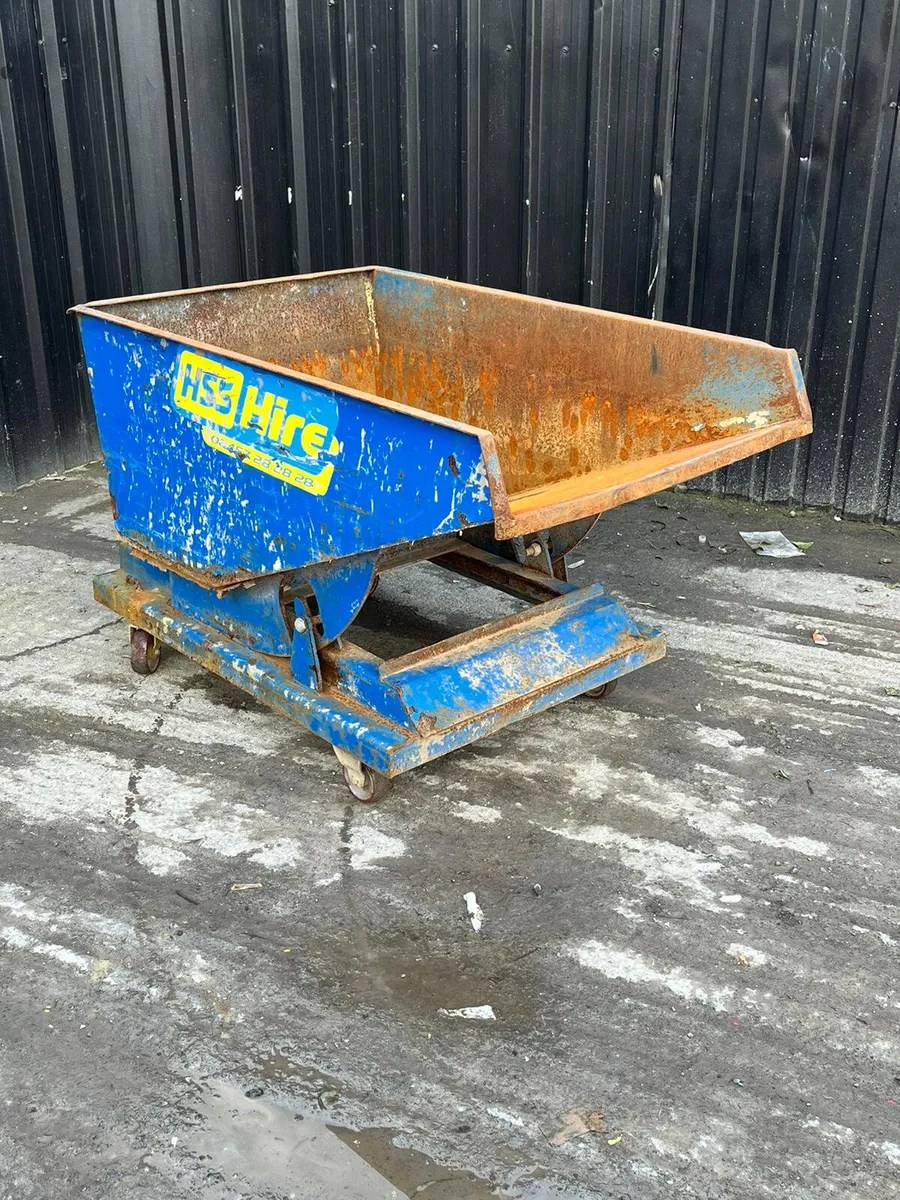 Workshop Tipping Skip - Image 1