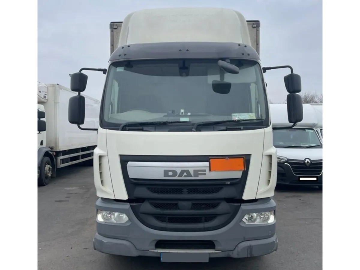 162 DAF LF 250 18 Ton With 2Ton Tail lift for Sale - Image 2