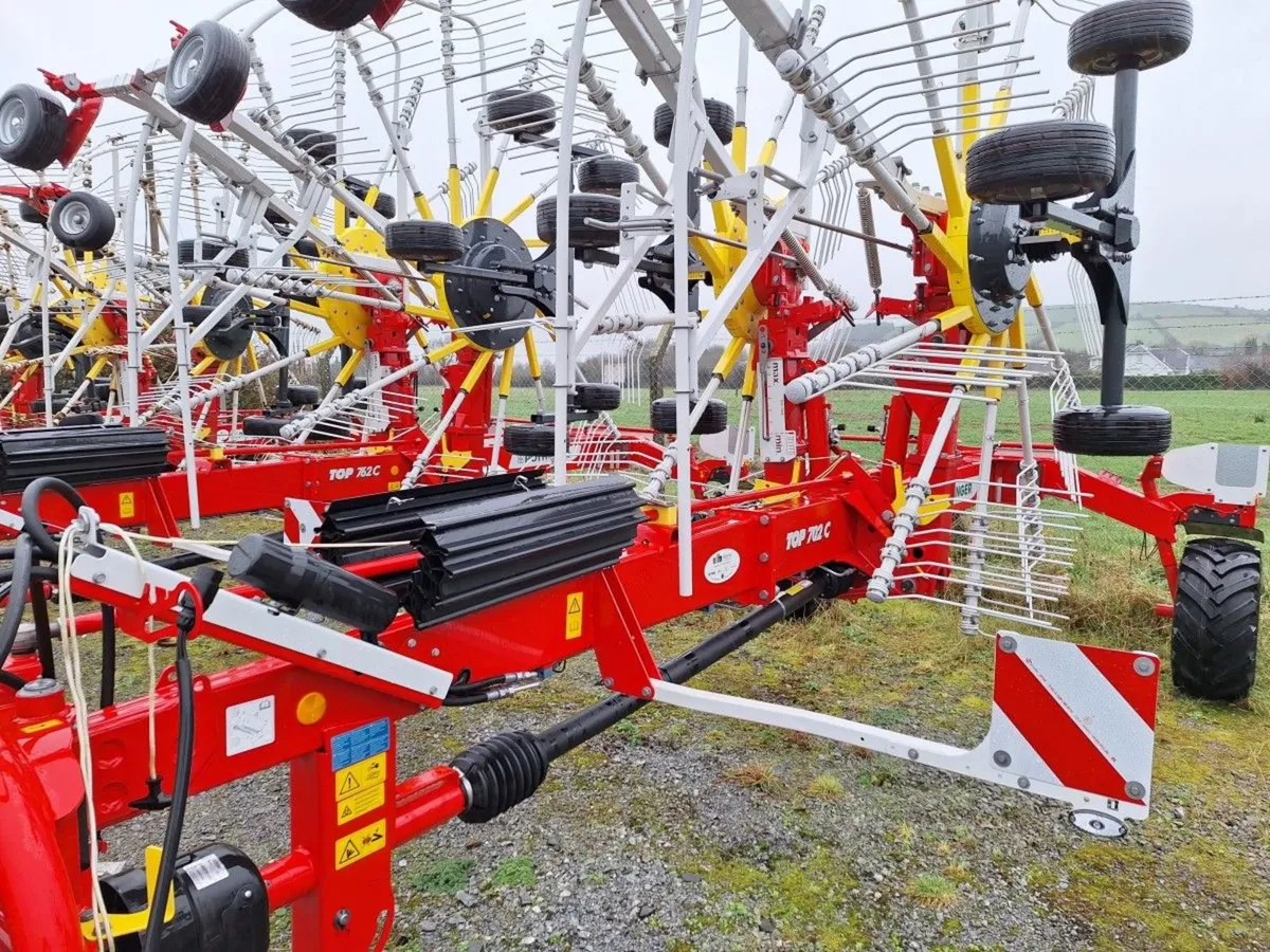 NEW POTTINGER 702C RAKE. - Image 1