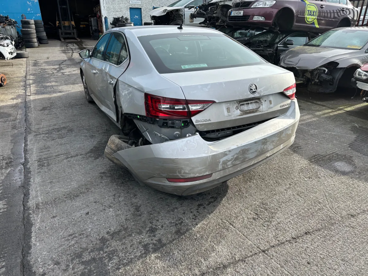 2016 SKODA SUPERB BREAKING - Image 3