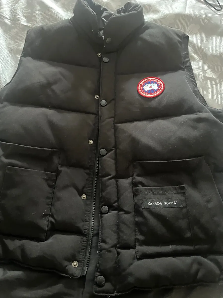 Canada goose gilet store sale mens