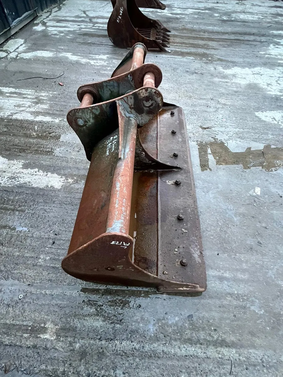 72'' Ditching Bucket 65mmPin to Suit 13 tonne - Image 2