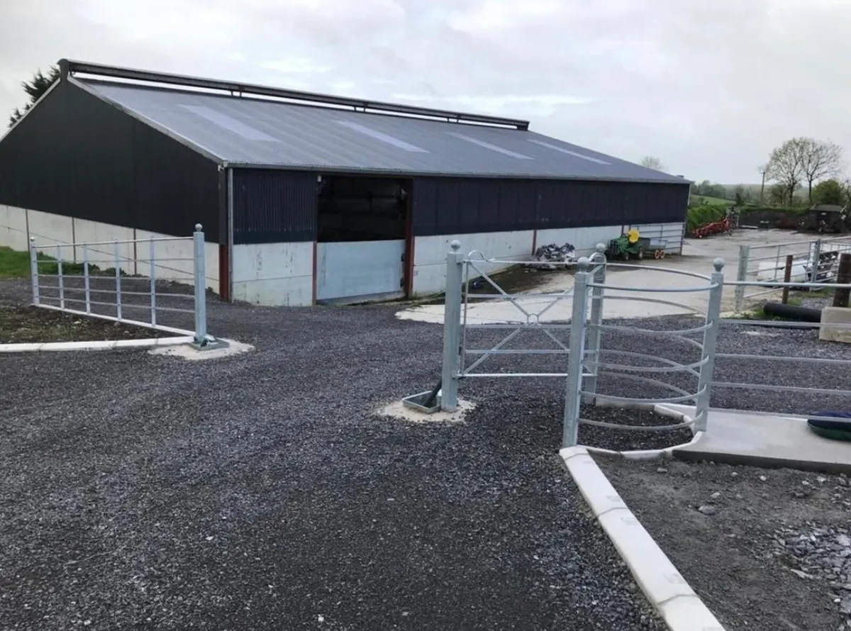 Estate Fencing & Gates - Image 4