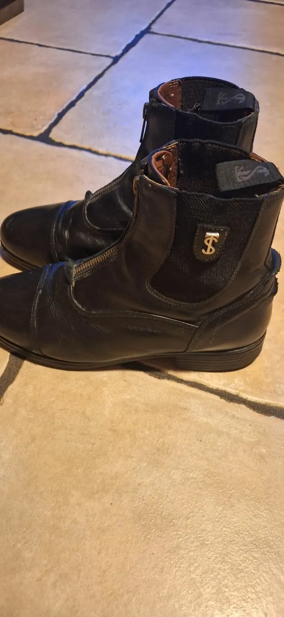 Size 38 Tredstep horse riding boots
