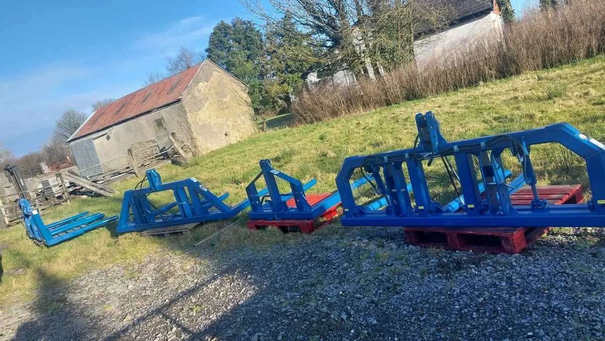 Dowd Engineering Bale Handlers - Image 1