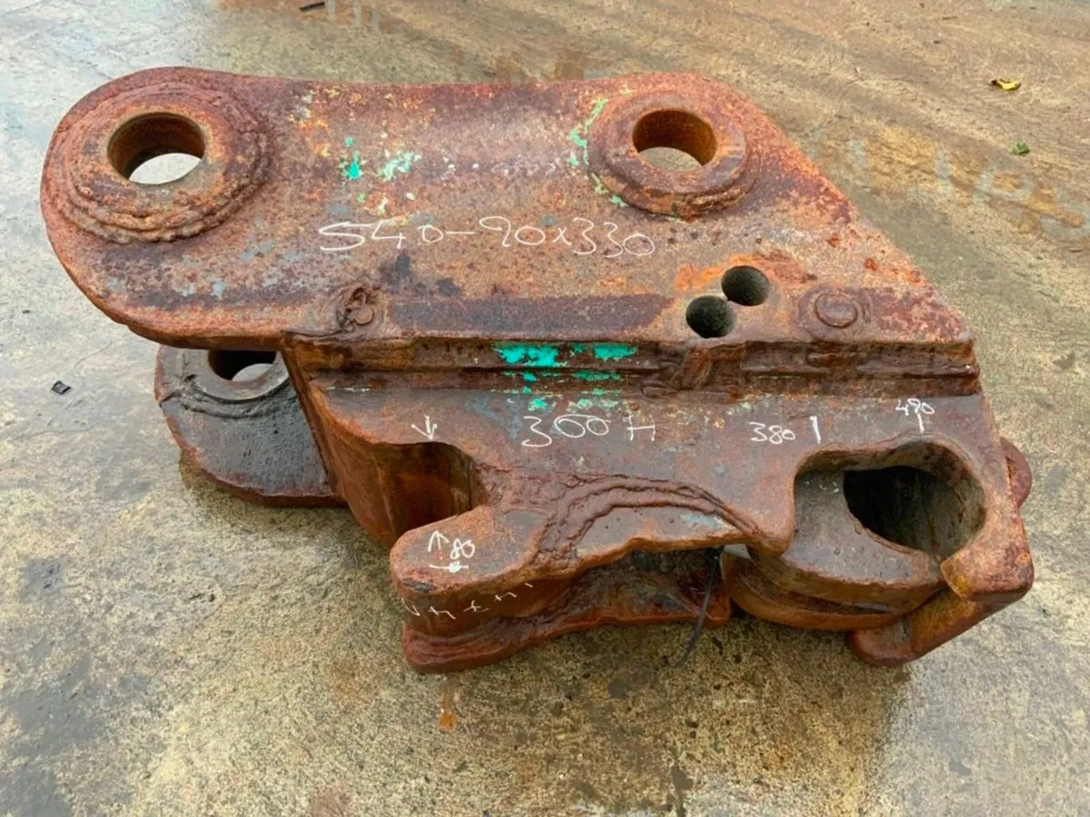 *** HYDRAULIC QUICK HITCH.....90mm PINS .....1474 - Image 1