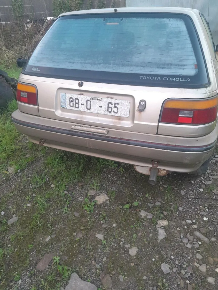 Toyota corolla 1988 1990 for breaking - Image 2