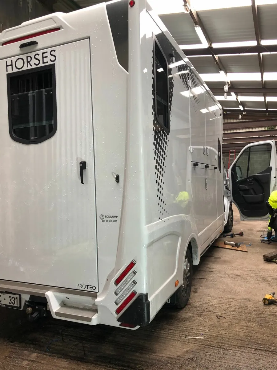 Air suspension kit Horse Van - Image 1