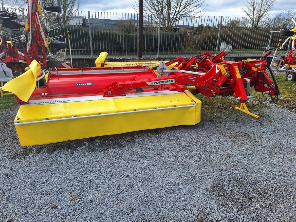 NEW POTTINGER 302ED CONDITIONER MOWER. - Image 1