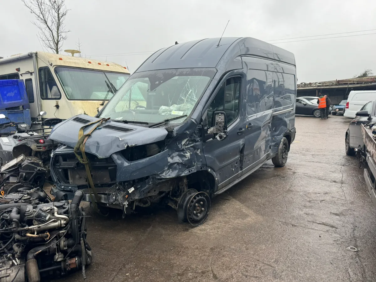 Breaking 2021 Ford transit 350 trendline - Image 1