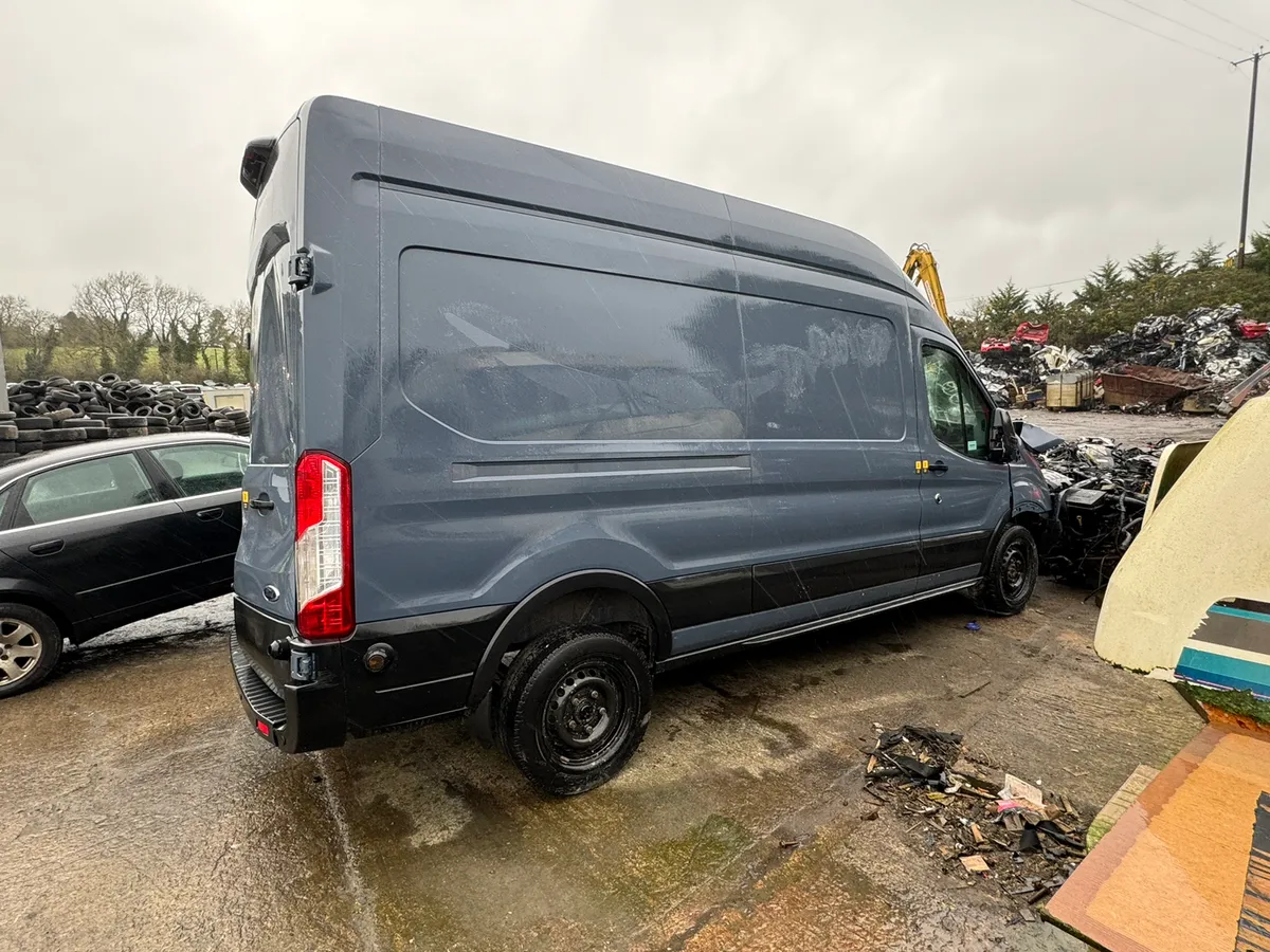 Breaking 2021 Ford transit 350 trendline - Image 2