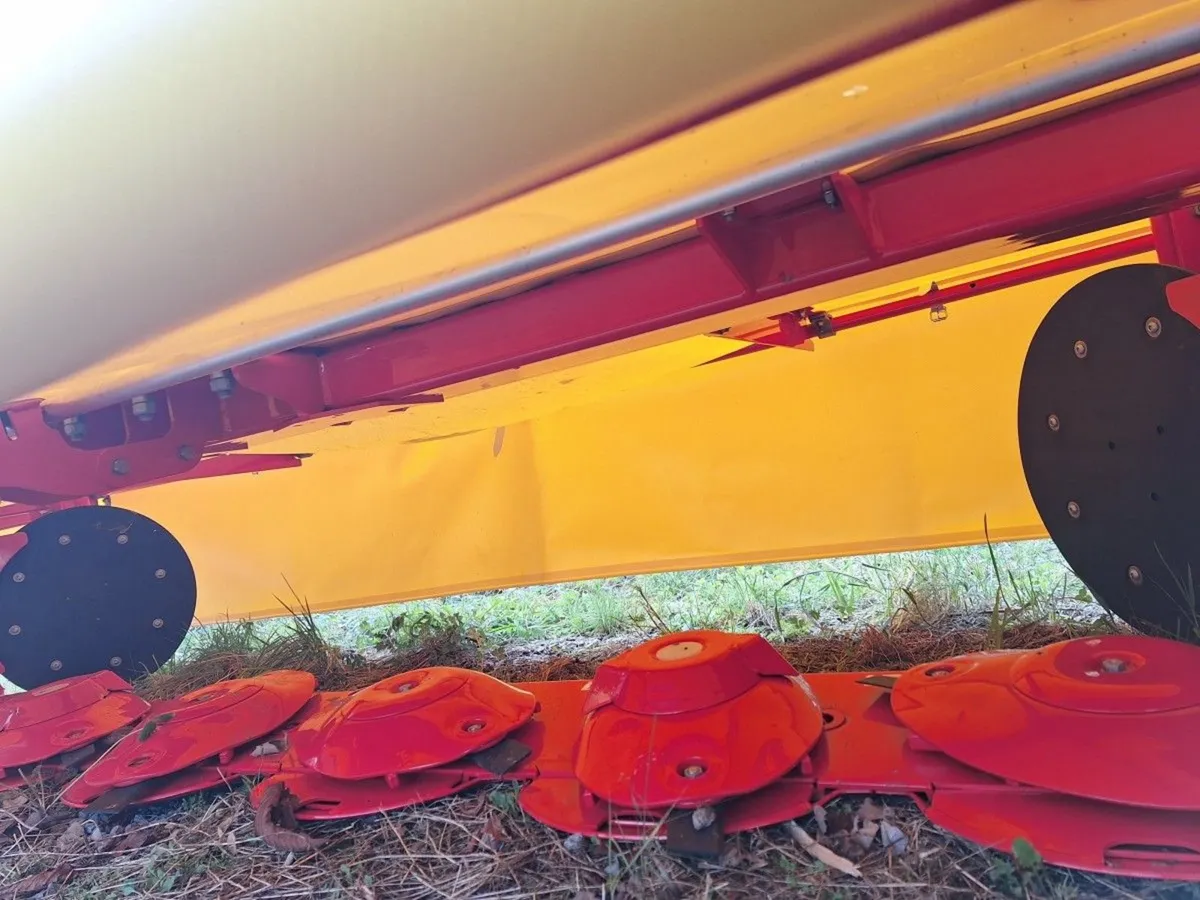 NEW POTTINGER CENTRE PIVOT REAR MOWER, - Image 4