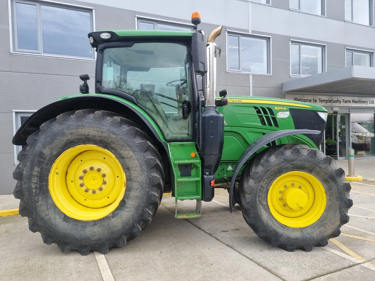 John Deere 6215R 2019 - Image 2