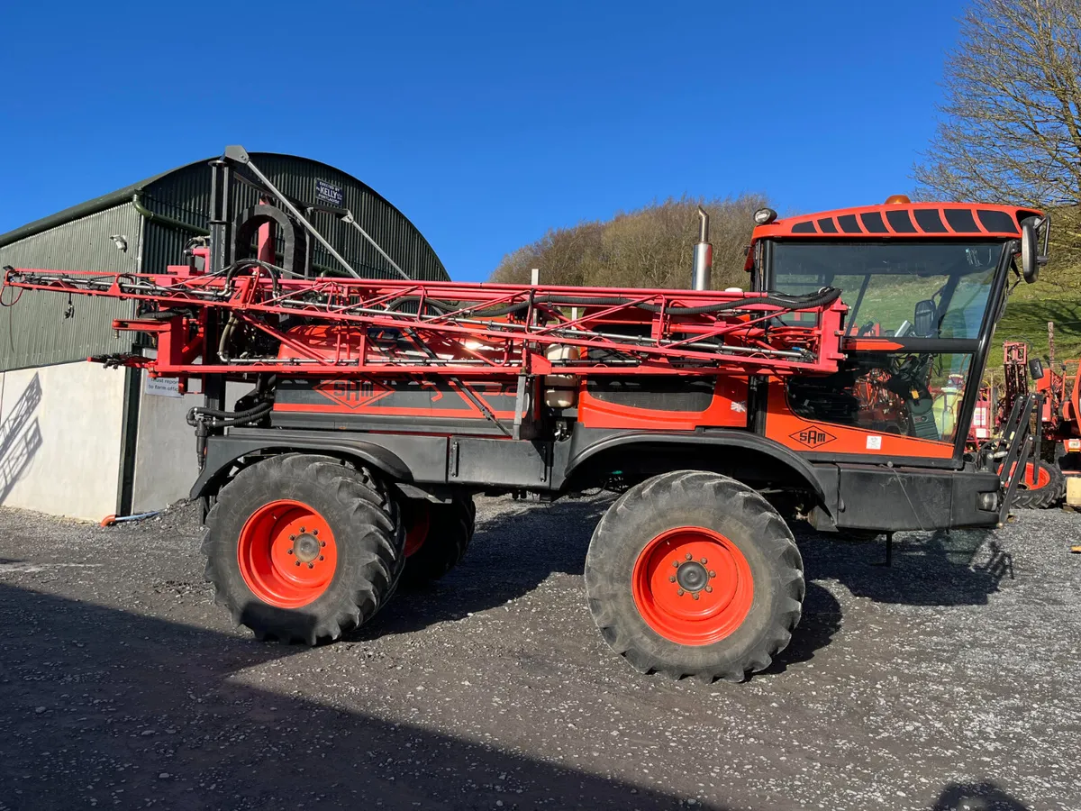 SANDS SAM Vision 3000 - Self Propelled Sprayer - Image 1