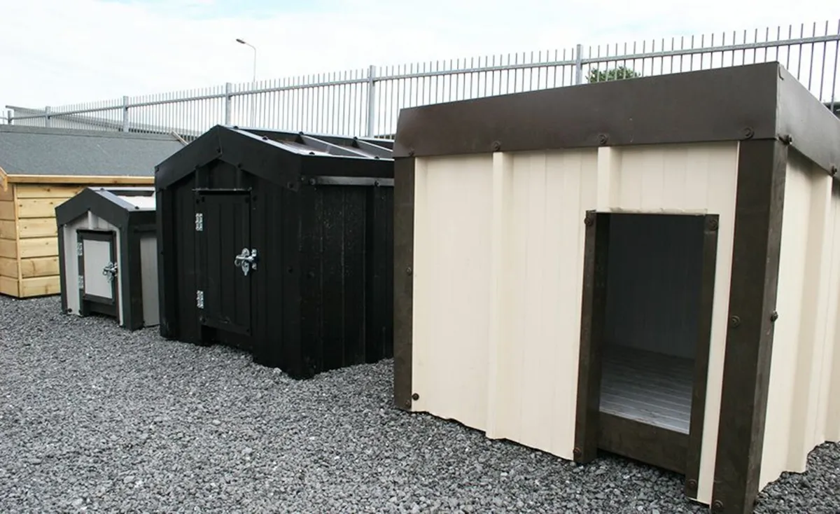 Dog Kennels and Runs - Image 2