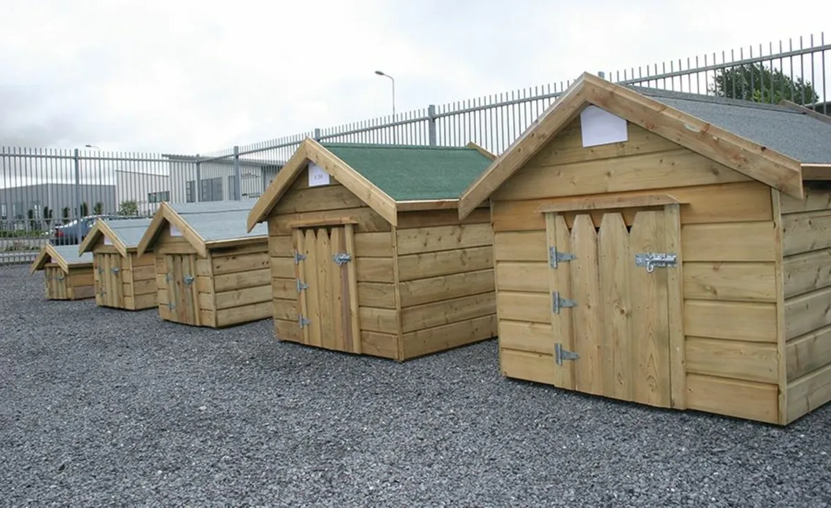 Dog Kennels and Runs - Image 3