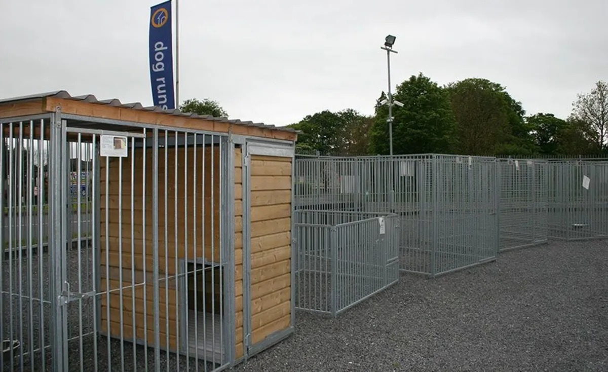 Dog Kennels and Runs - Image 4