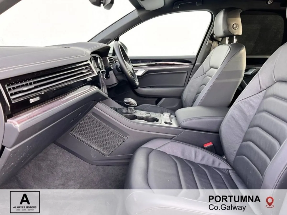 Volkswagen Touareg 2021 Automatic Commercial 3.0 - Image 3