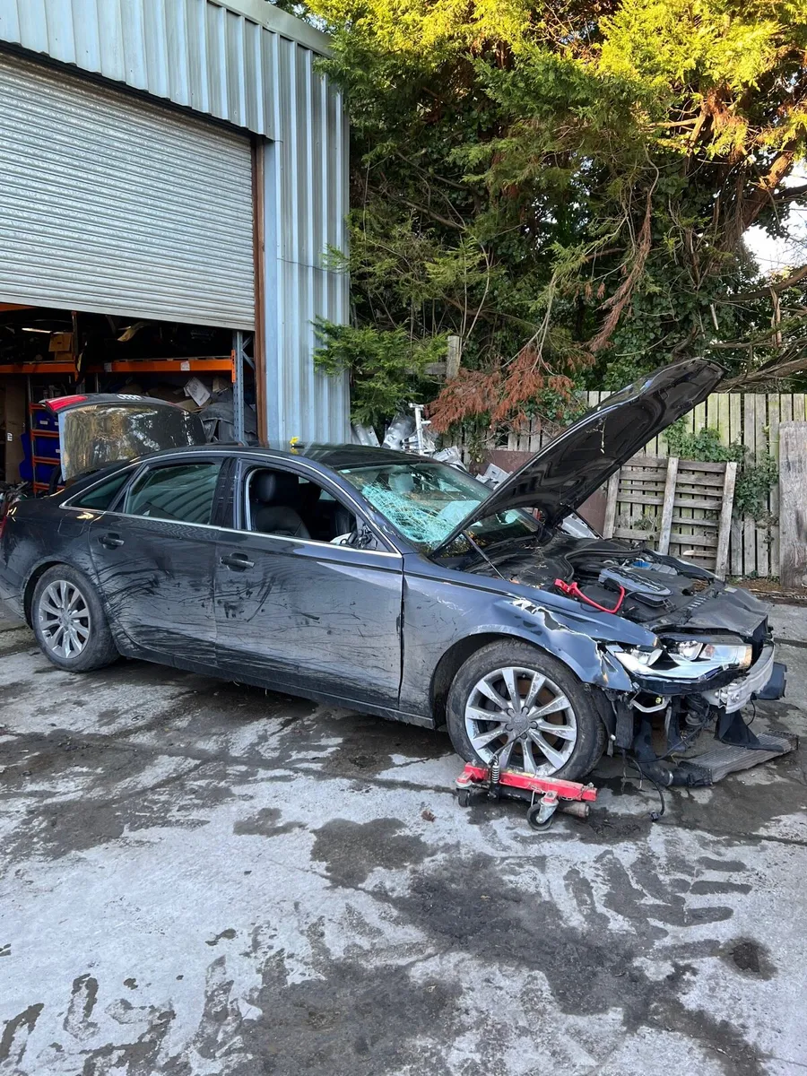 Breaking audi a6 c7 2012 2.0tdi CGLC NEJ LX7U - Image 1