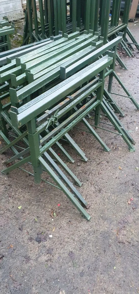 Builders Trestles - Image 3
