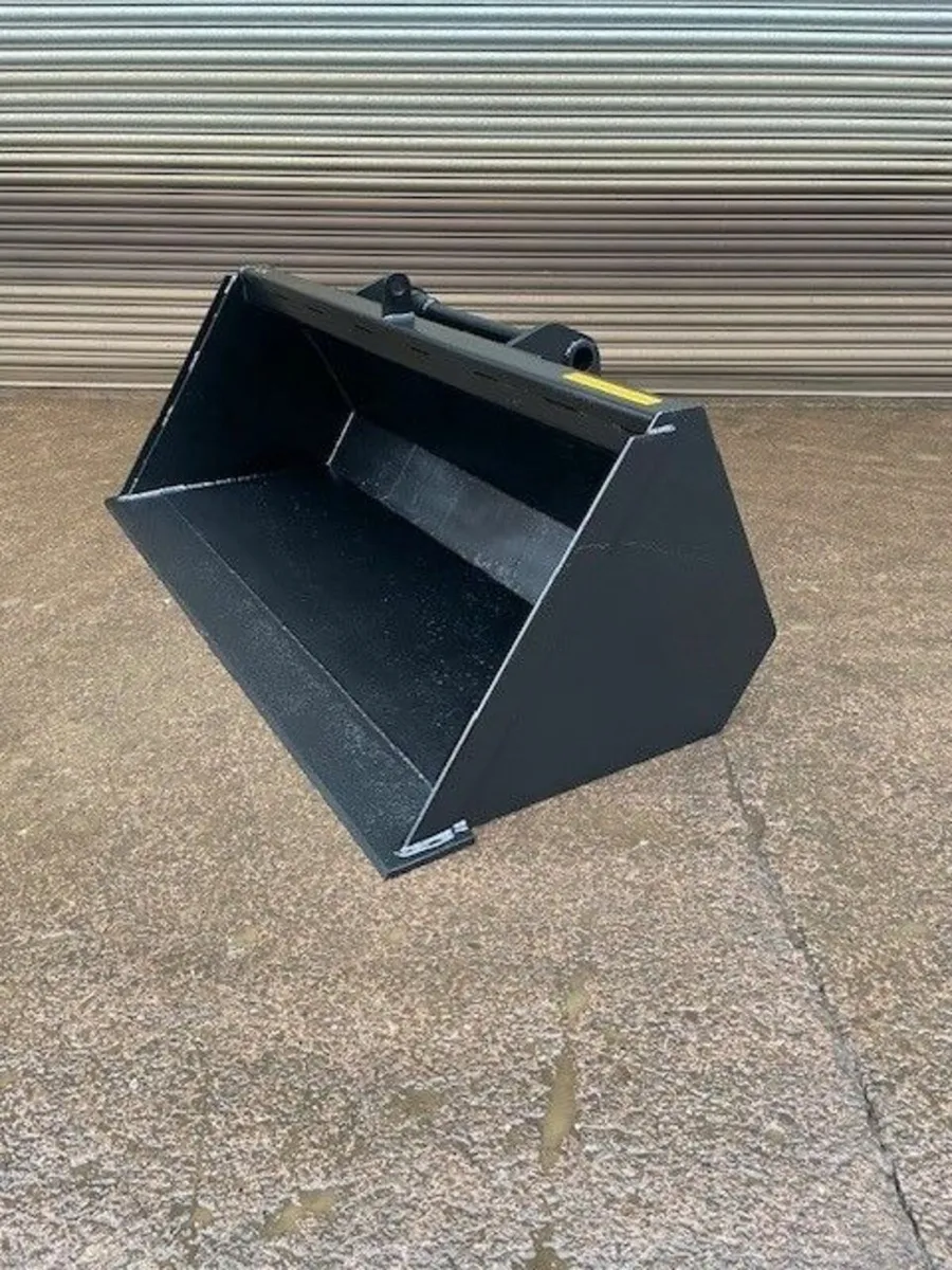 6ft 6'' Manitou Telehandler Bucket - Image 4