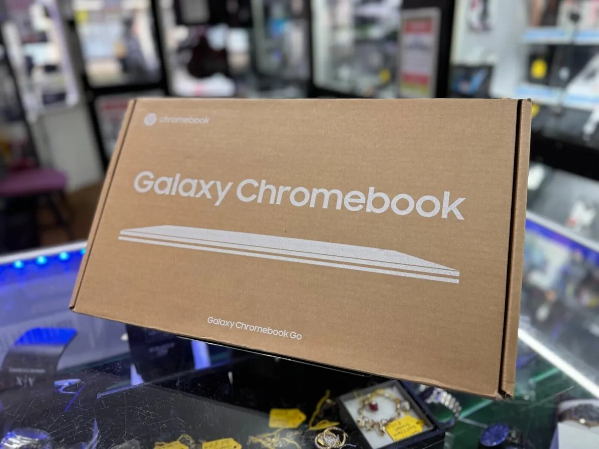 Samsung Galaxy Chromebook - Image 4