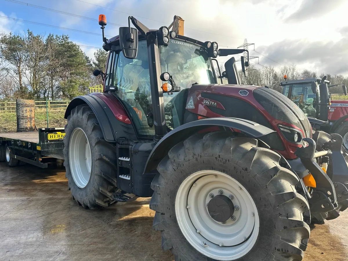 Valtra N174A Low Hours 2021 (71 Plate)