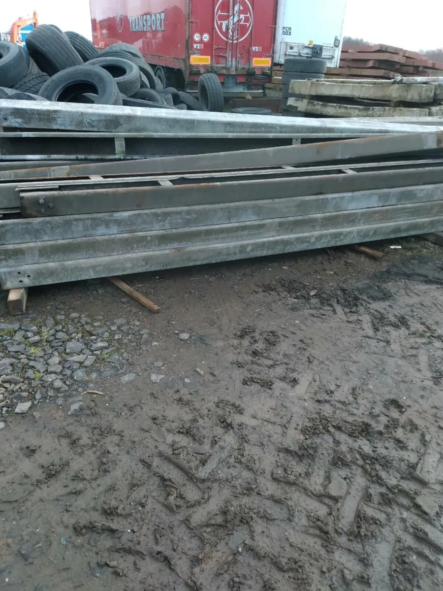 Crash barrier/Box beam - Image 3