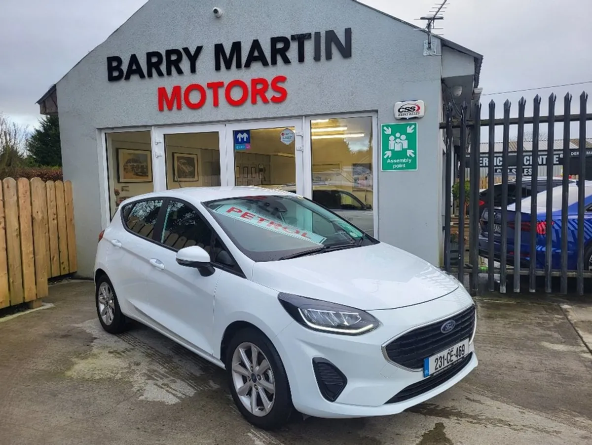 Ford Fiesta Trend Connected 1.1 4DR
