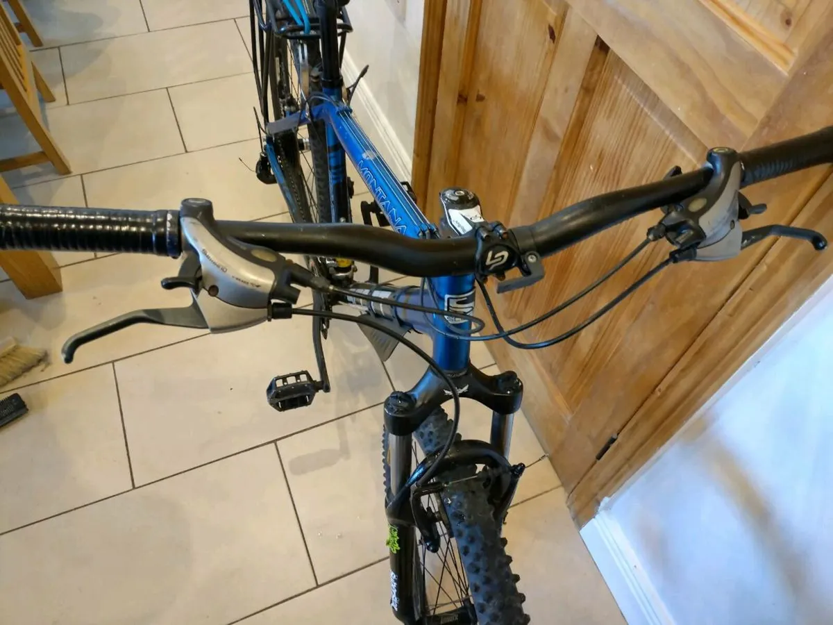 Giant discount bikes montaña