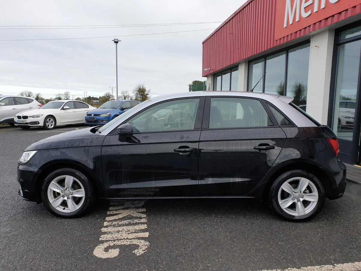 AUDI A1 1.0TFSI AUTO 5DR - Image 3