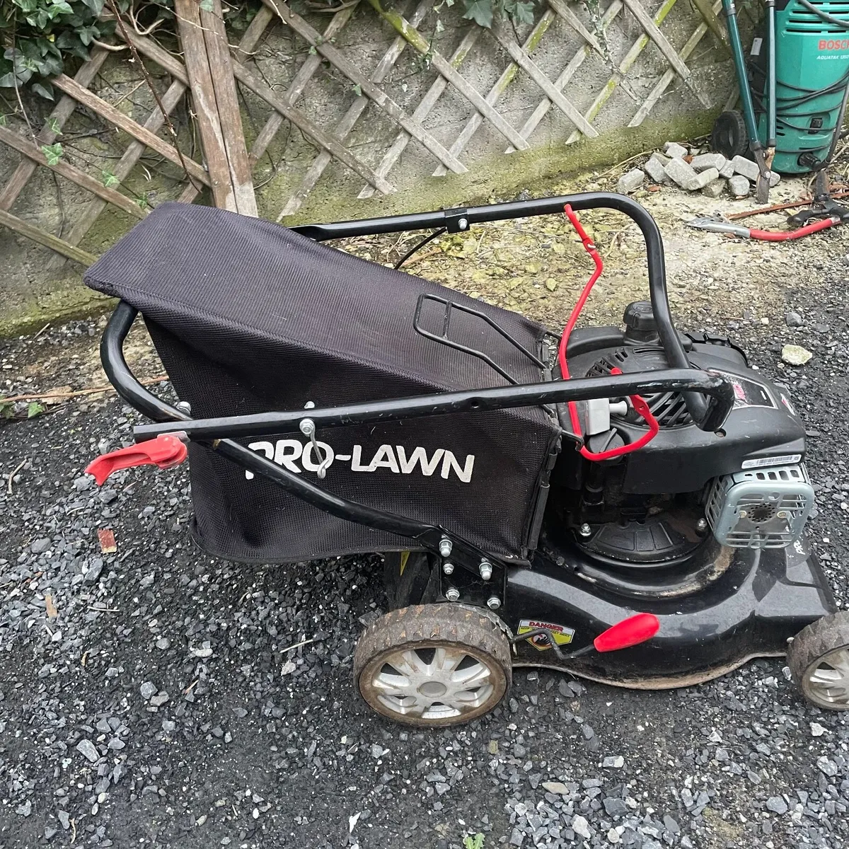Lawn mower for sale in Co. Dublin for €130 on DoneDeal