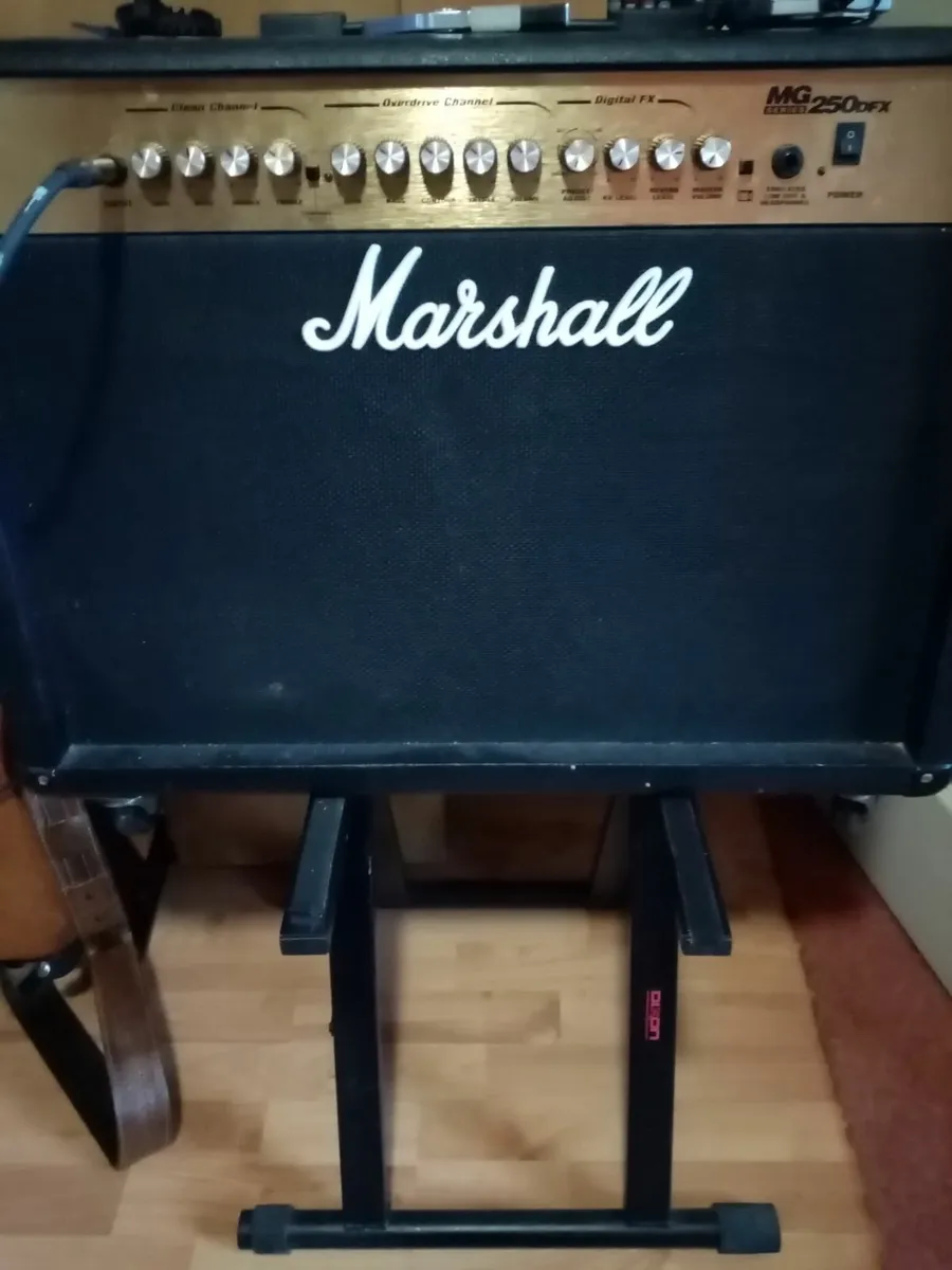 Marshall Guitar Amp