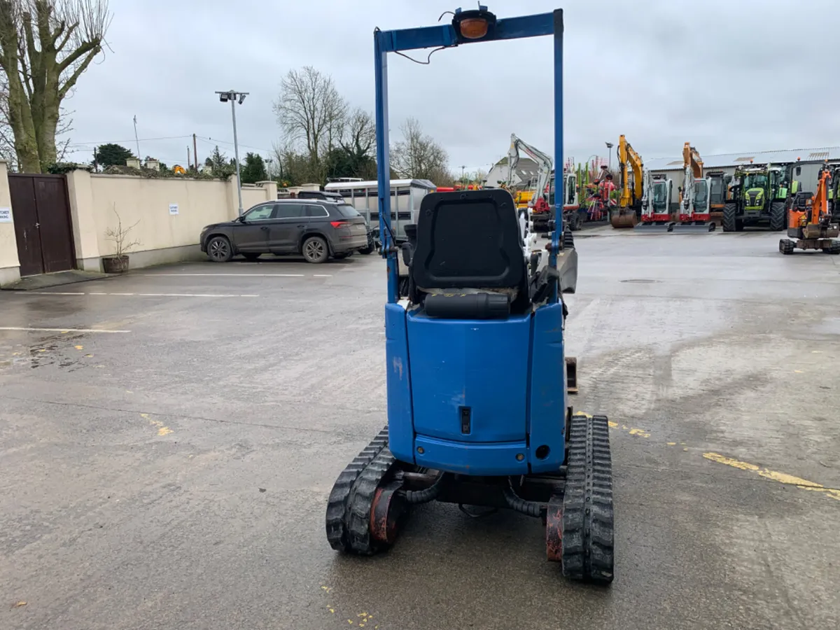 Bobcat E10z Micro Digger - €119 per week - Image 4