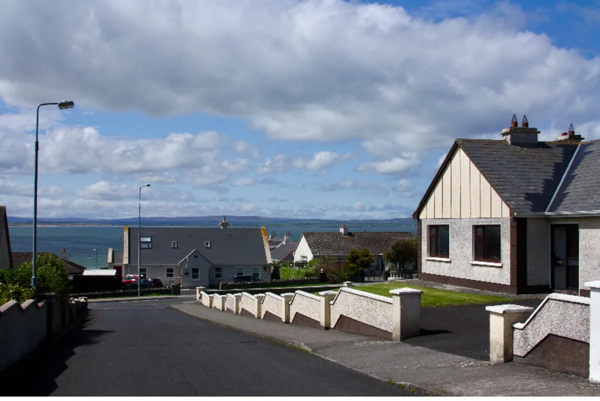 Holiday Home Oceanview Enniscrone - Image 1