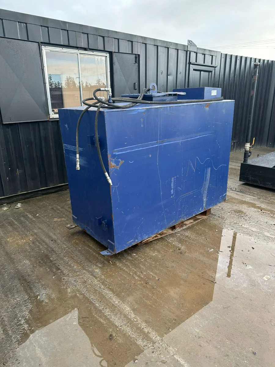 1000L  Diesel Bowser - Image 2