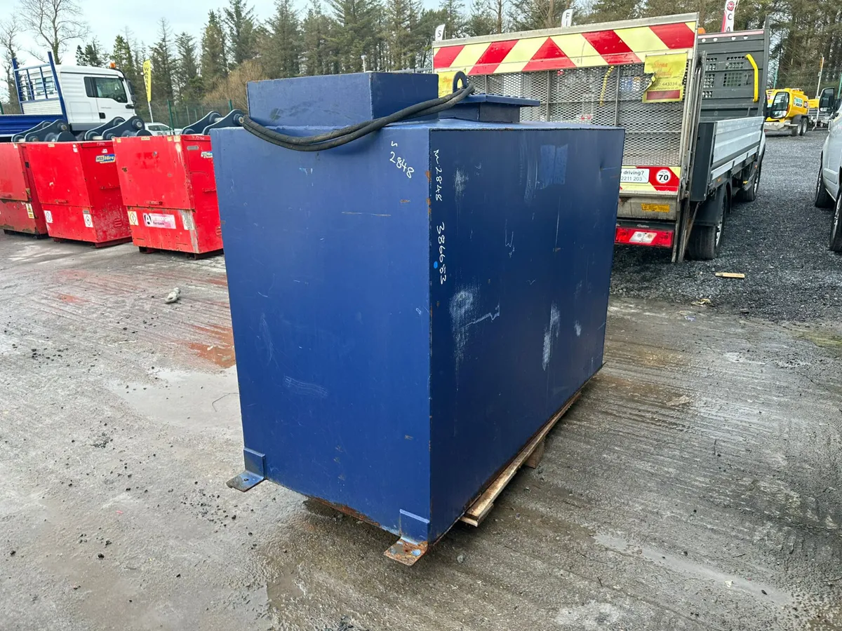 1000L  Diesel Bowser - Image 4
