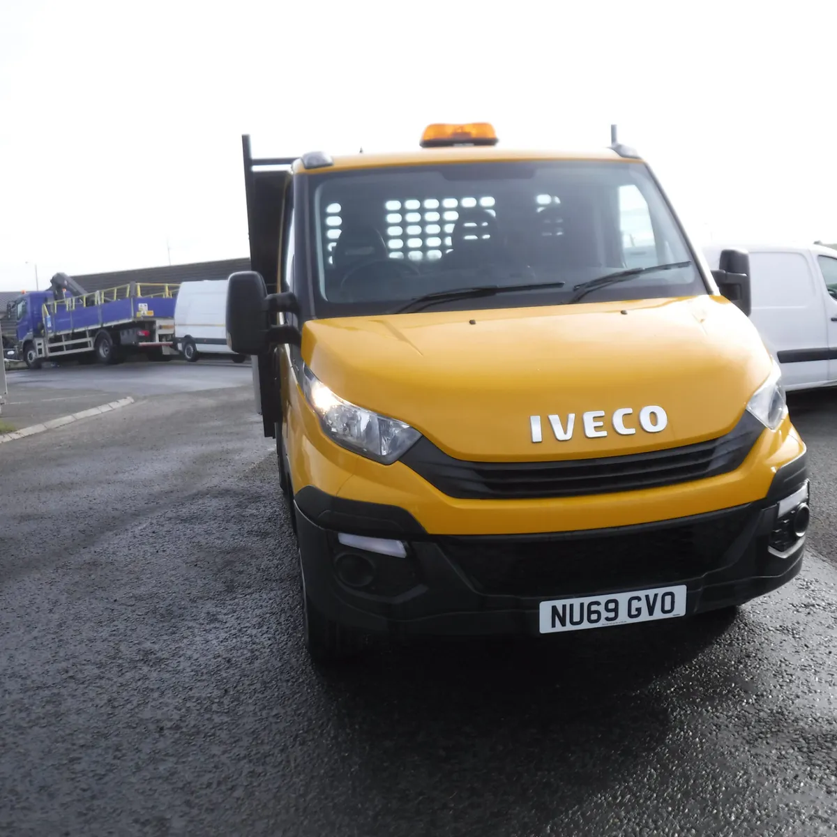 Iveco 35-120 Euro6 Tipper 2019 Steel body. - Image 3