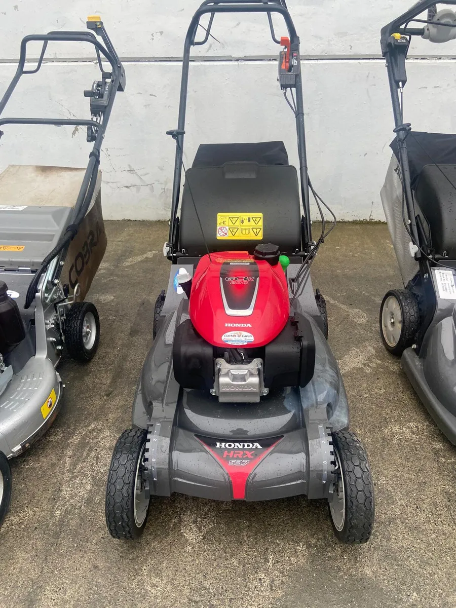 Used Professional Honda Mowers - Image 2