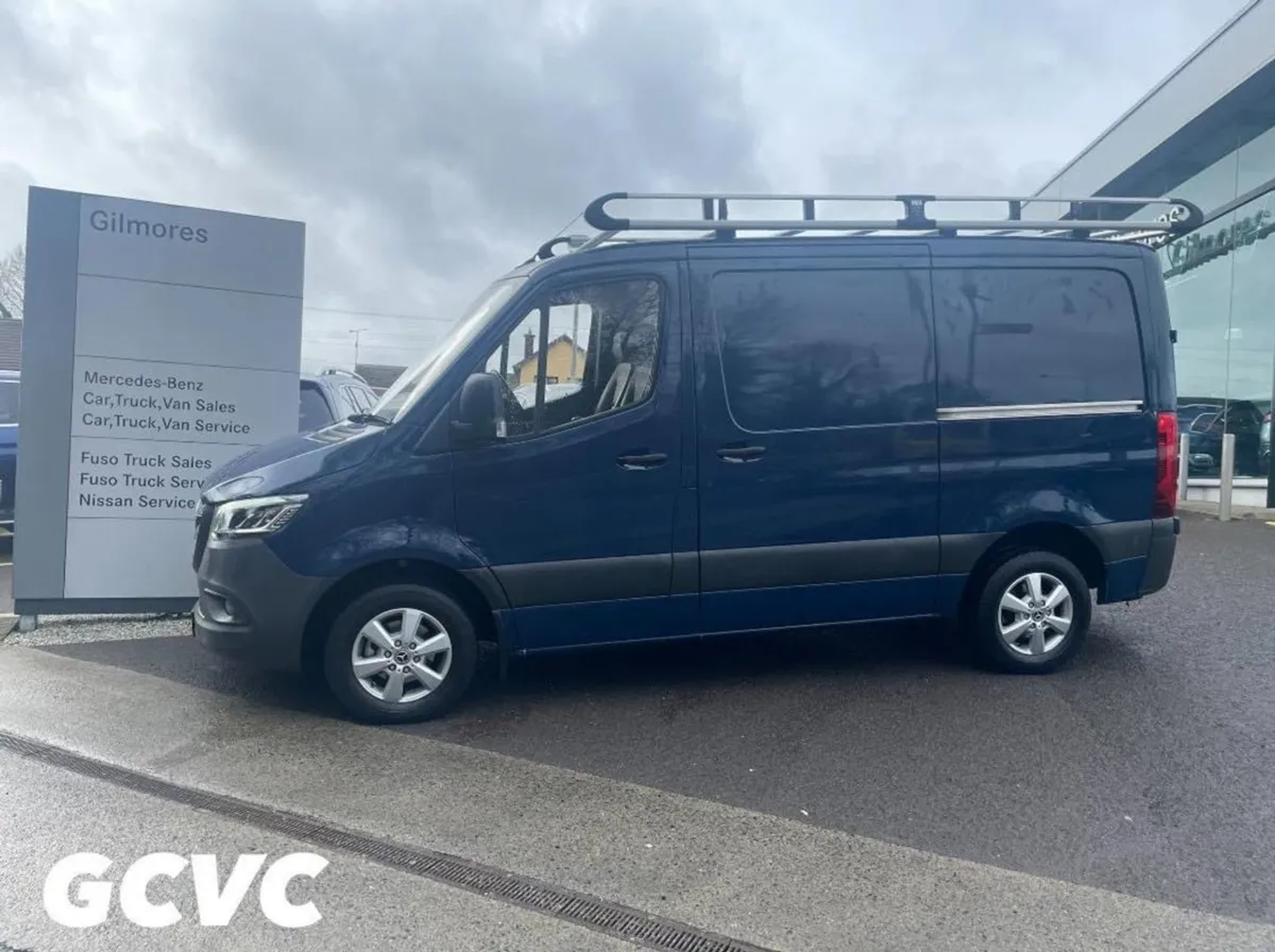 Mercedes-Benz Sprinter 215 Compact Low Roof Autom - Image 2