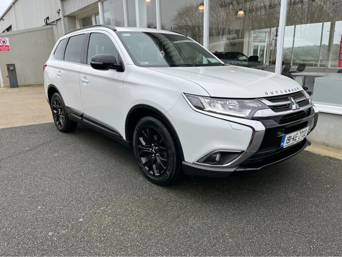 Mitsubishi Outlander 4WD MT Black Line 7 Seater