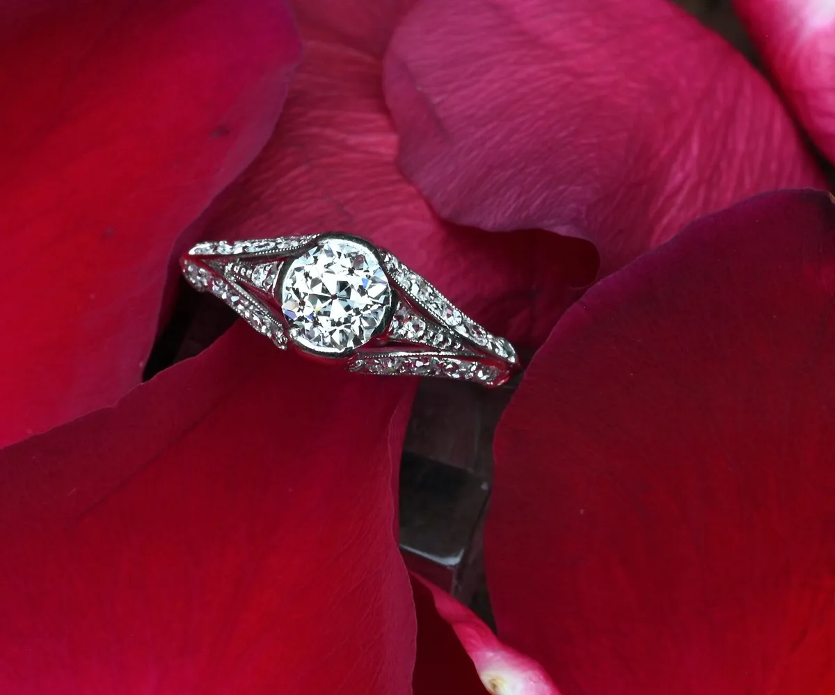 Antique Art Deco Diamond Solitaire Ring