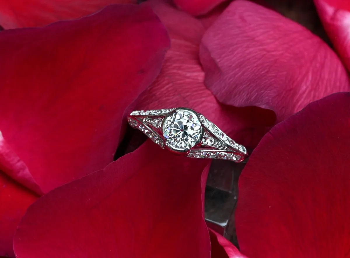 Antique Art Deco Diamond Solitaire Ring - Image 2