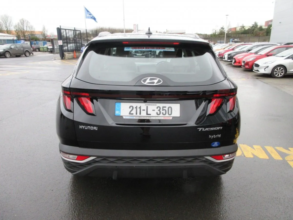 Hyundai Tucson 2WD Executive HEV Auto - Image 4