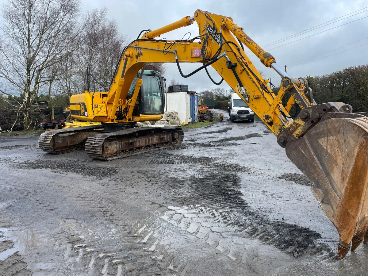 JCB JS 200 - Image 1