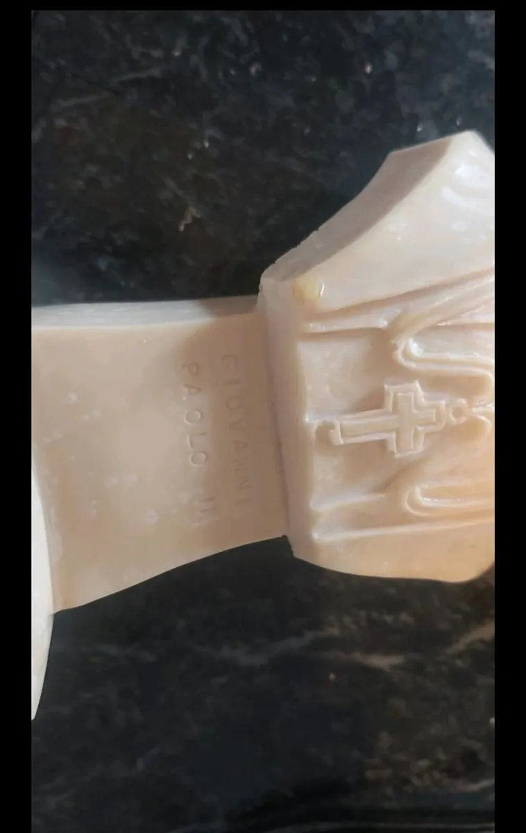 Pope John Paul bisque bust - Image 3