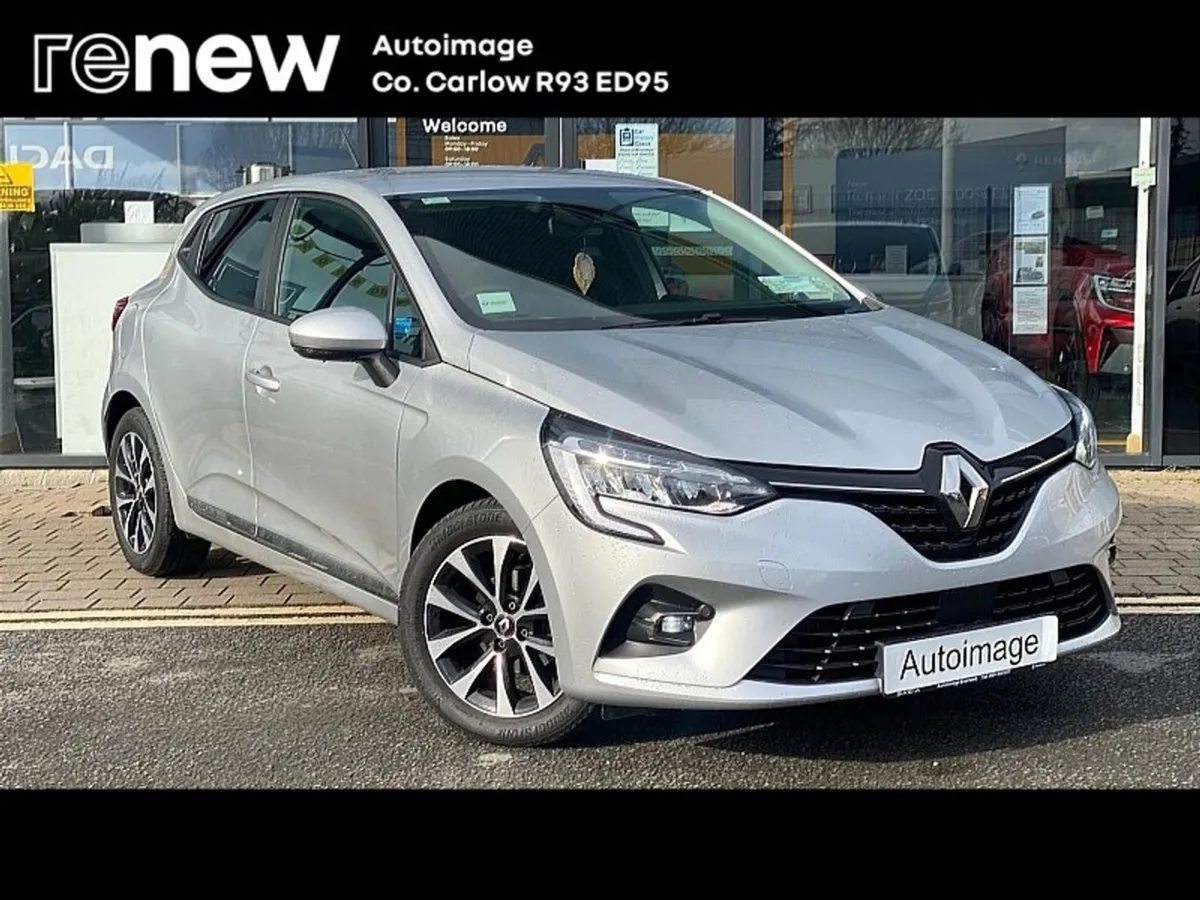 Renault Clio High Spec Iconic TCe 100 (21072 Kms)