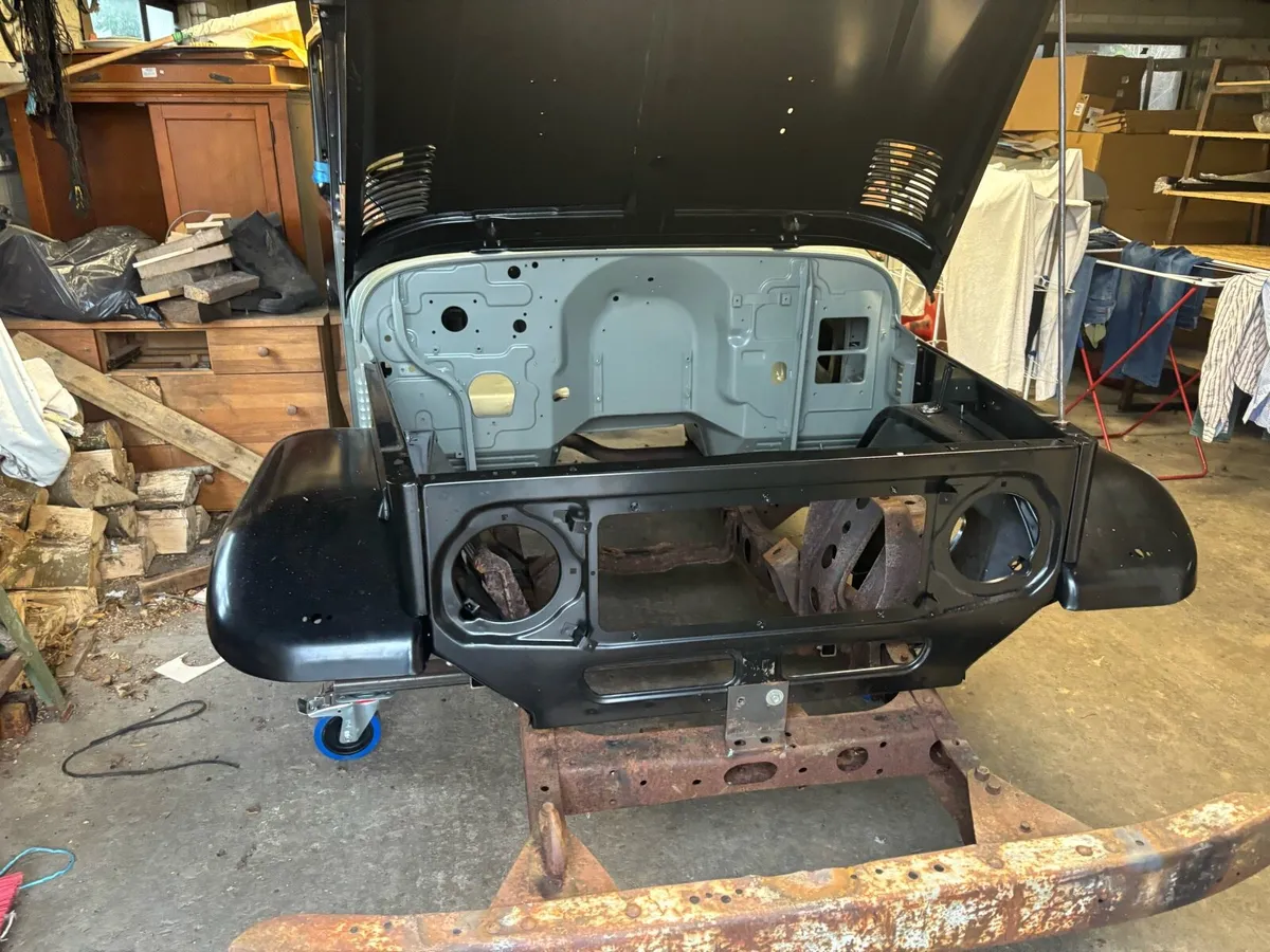B J 40 toyota " NEW " PANEL'S - Image 3