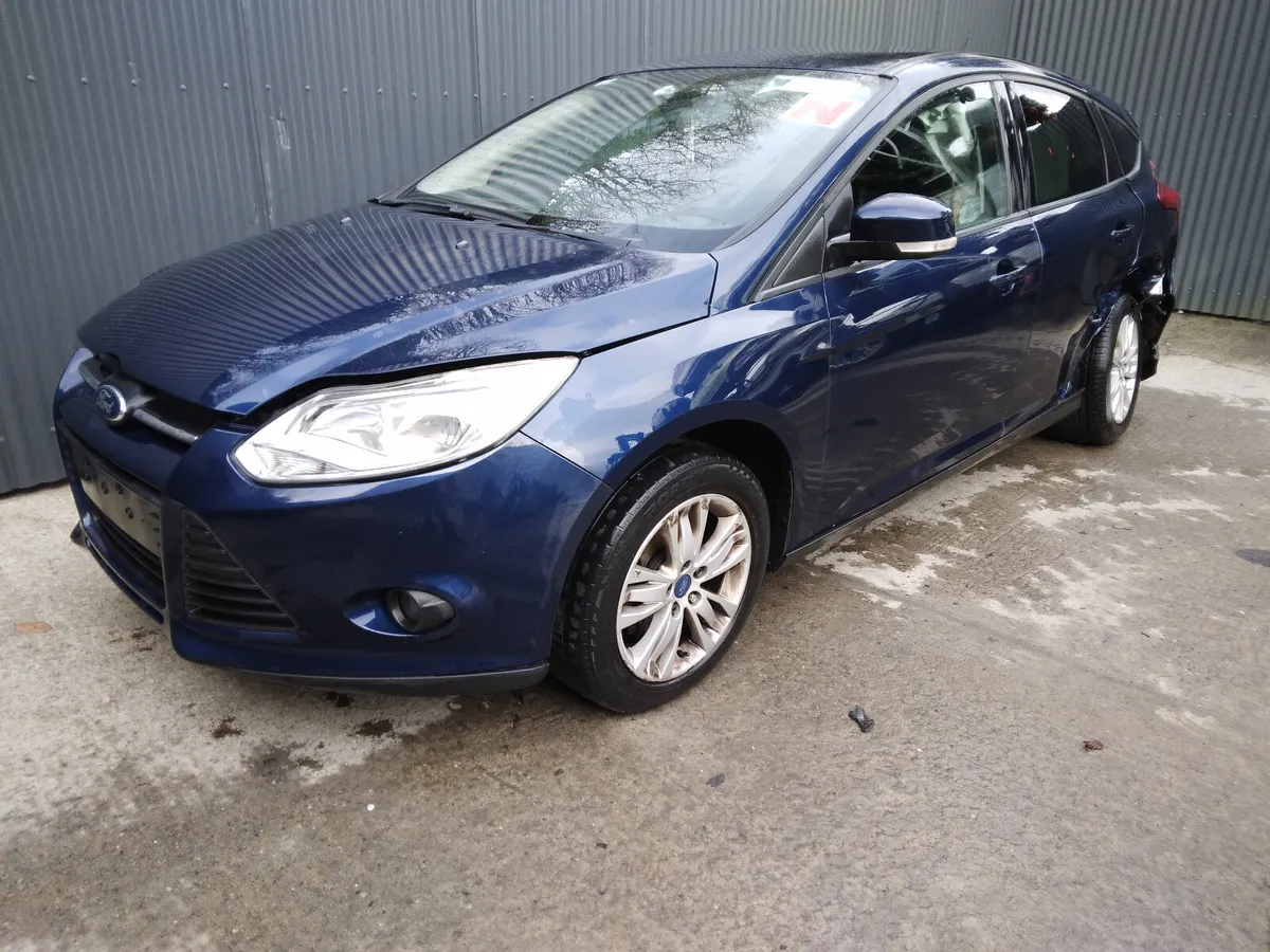 2012 FORD FOCUS For Breaking/Dismantling - Image 1