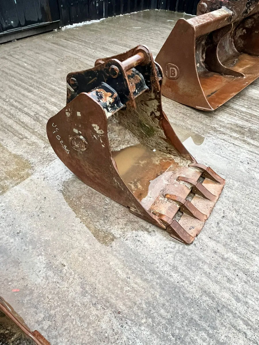 24'' Digging Bucket 45mm pin - Image 4